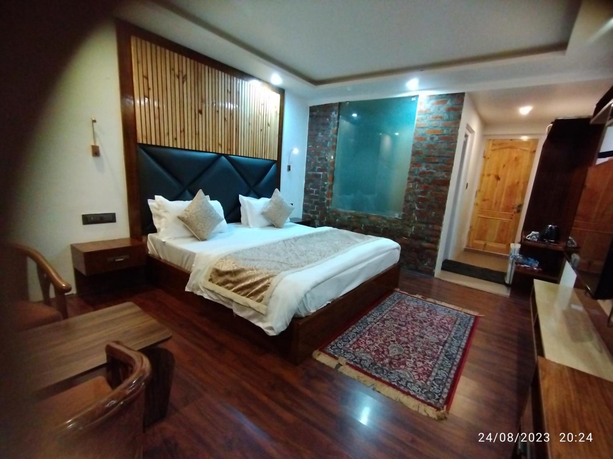 Hotel Lidder Palace Pahalgām Dış mekan fotoğraf
