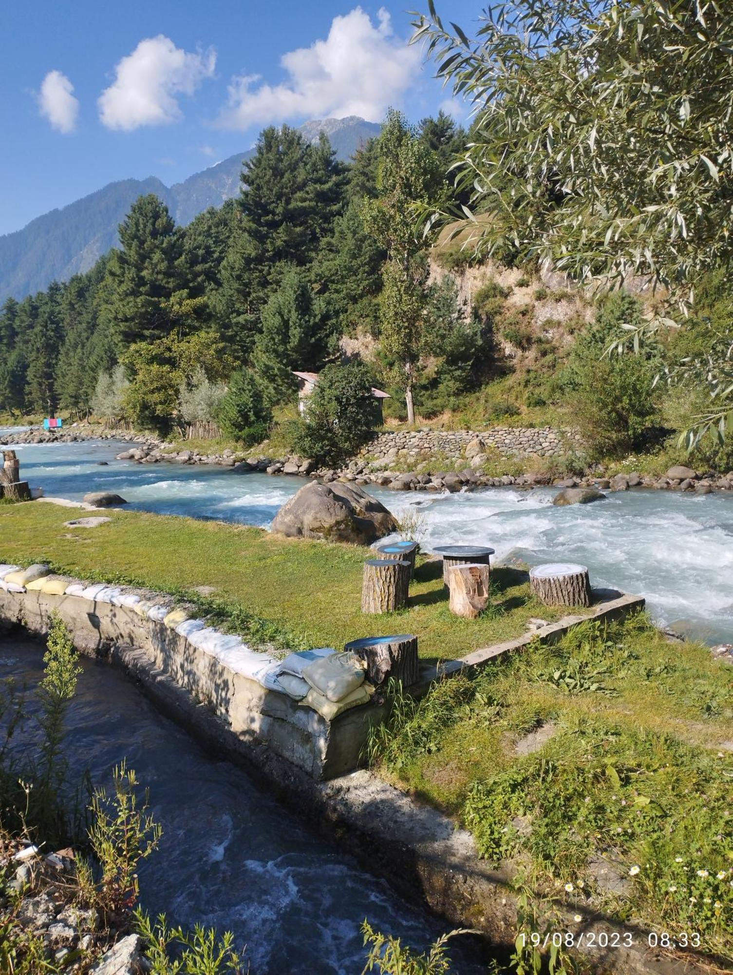 Hotel Lidder Palace Pahalgām Dış mekan fotoğraf